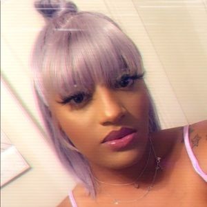 Meet your Posher, Zoebaddie